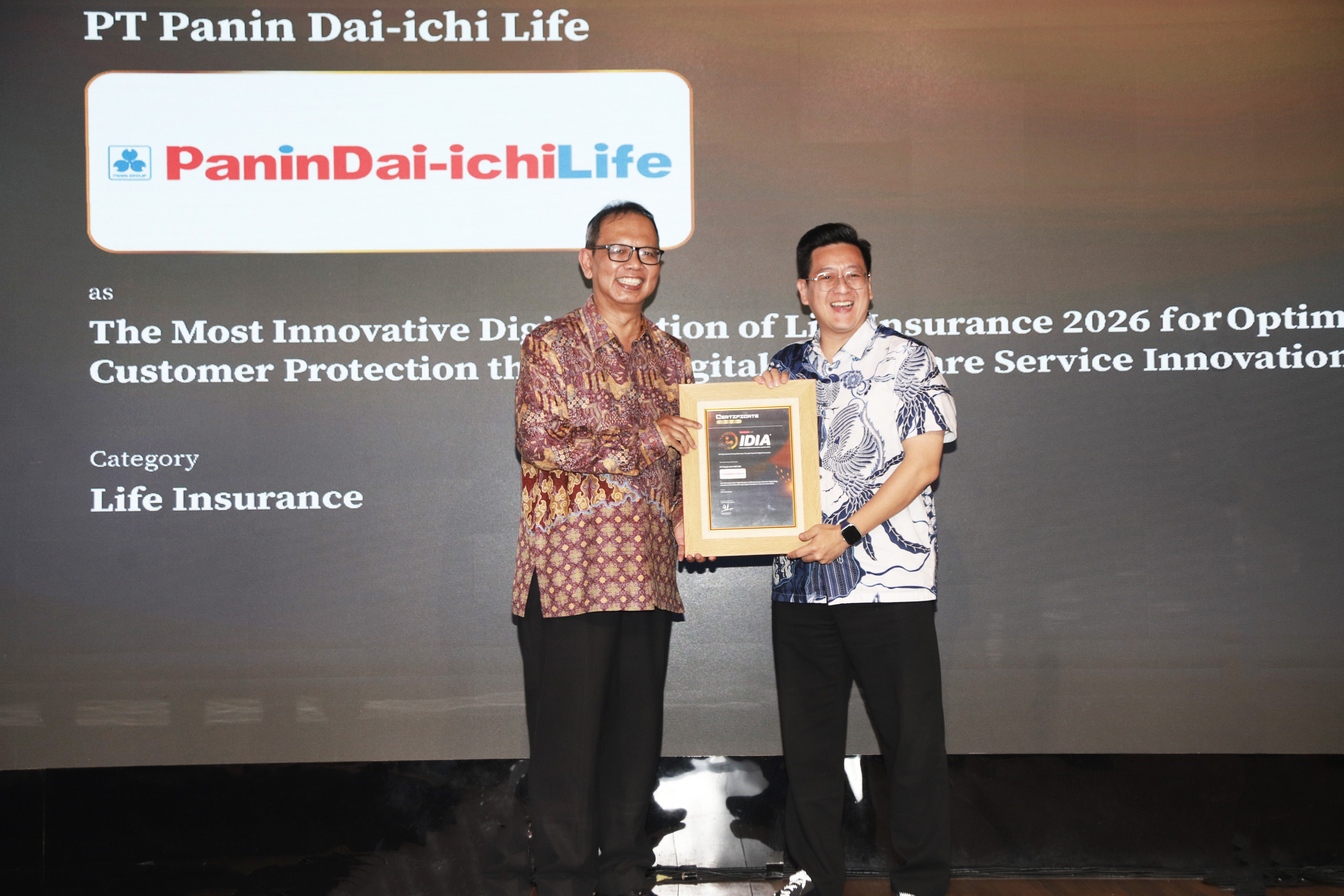 Panin Dai-ichi Life menerima penghargaan IDIA 2026 atas inovasi digital healthcare dalam asuransi jiwa di Parle Senayan Jakarta